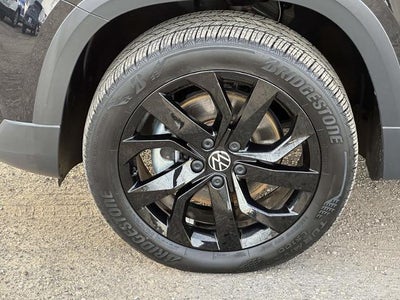 2023 Volkswagen Taos SE